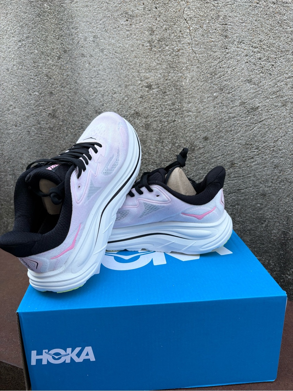 Hoka One One CLIFTON 10 Carnation/Starlight Glow Women 1162031 Size 6.5B - Picture 4 of 6